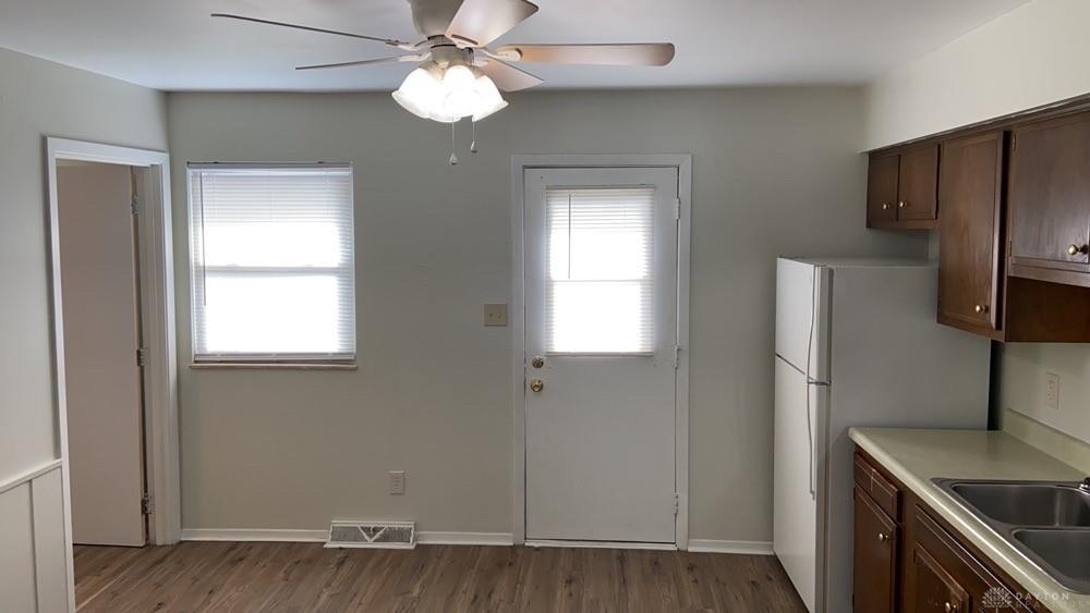 3220 Illinois Property Photo 7