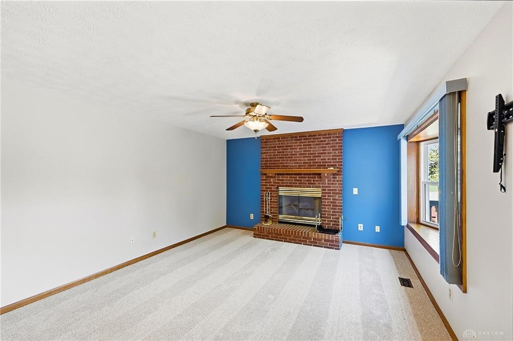 270 Lakeside Property Photo 19