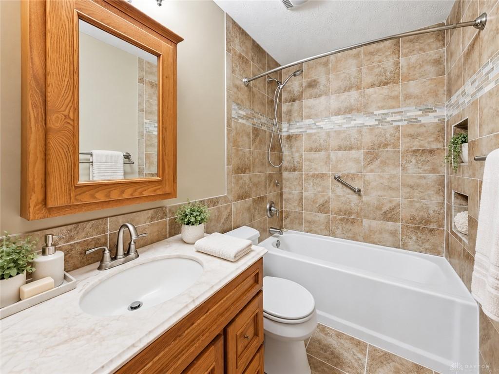 270 Lakeside Property Photo 34