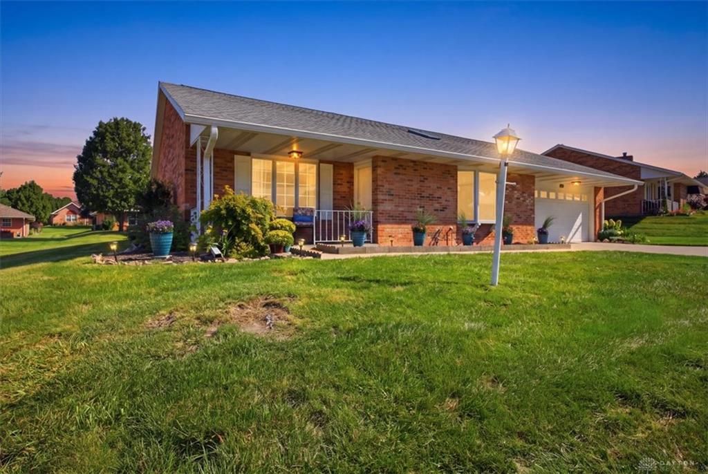 1813 Primrose Property Photo 1