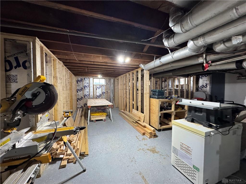 80 W Second Property Photo 24