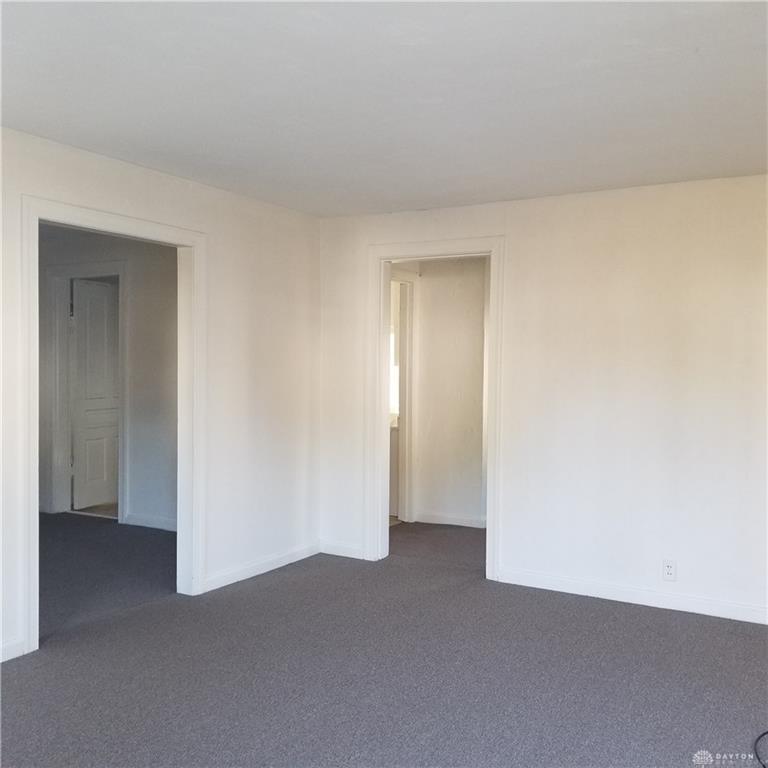 80 W Second Property Photo 32