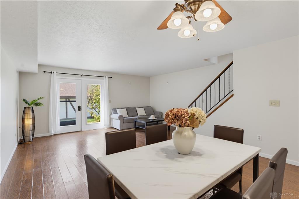 5645 Cobblegate Property Photo 3