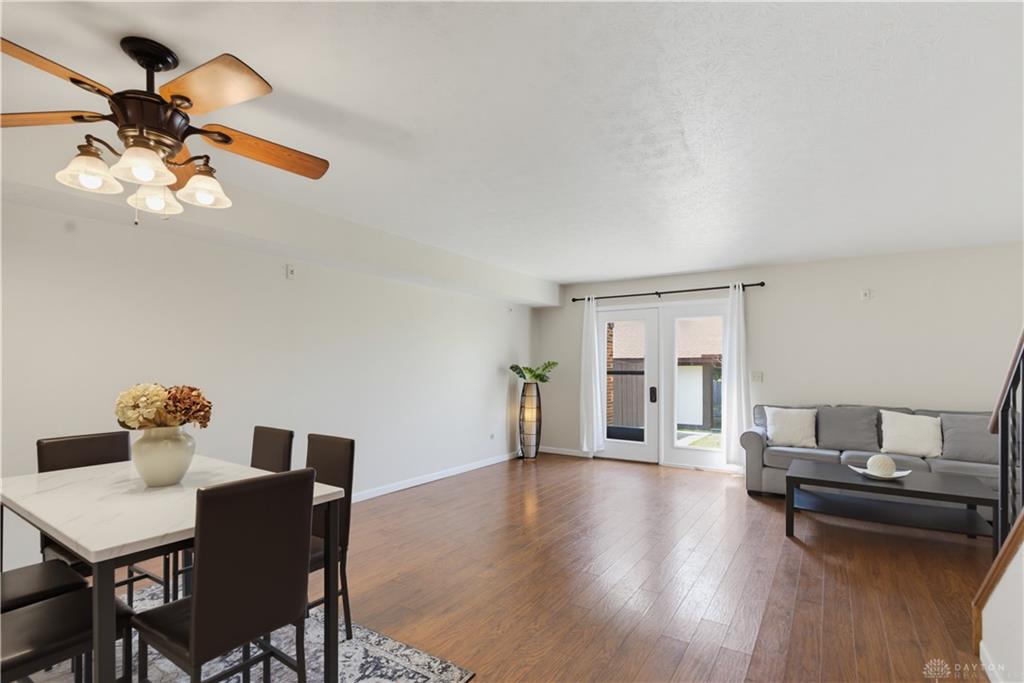5645 Cobblegate Property Photo 4