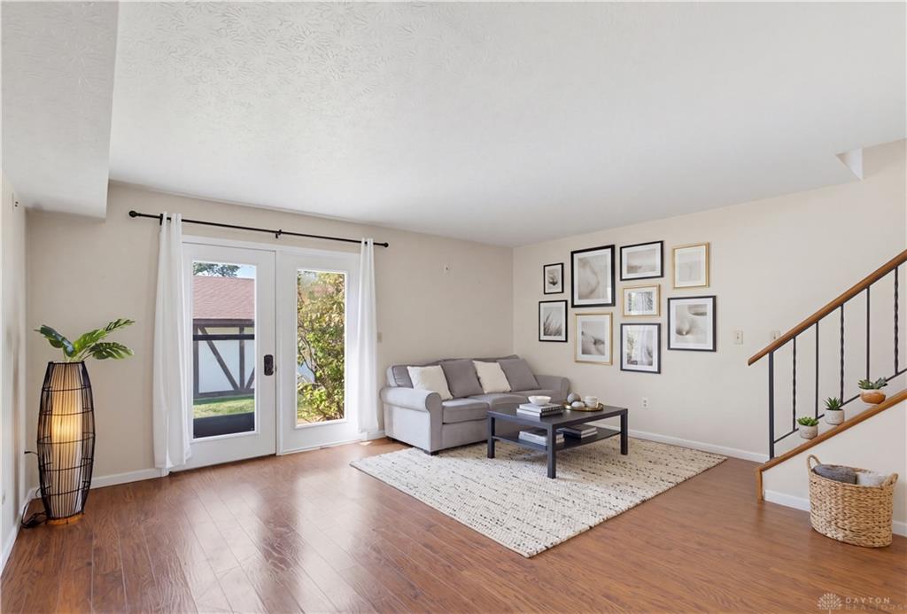 5645 Cobblegate Property Photo 9