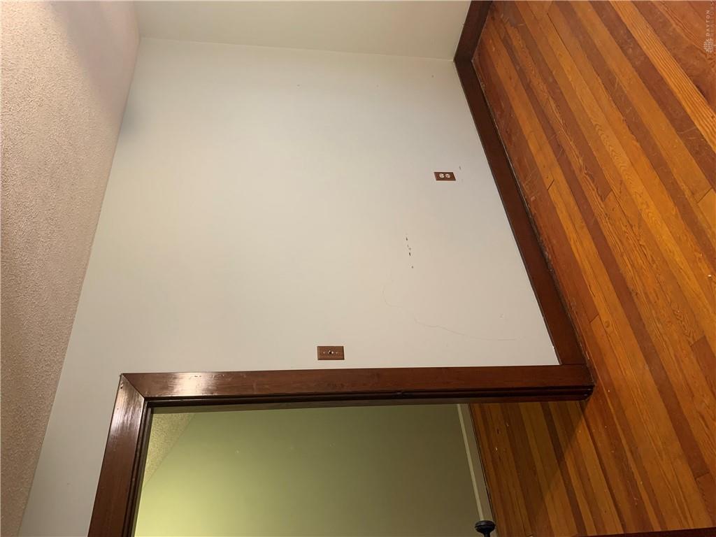 533 Kolping Property Photo 8