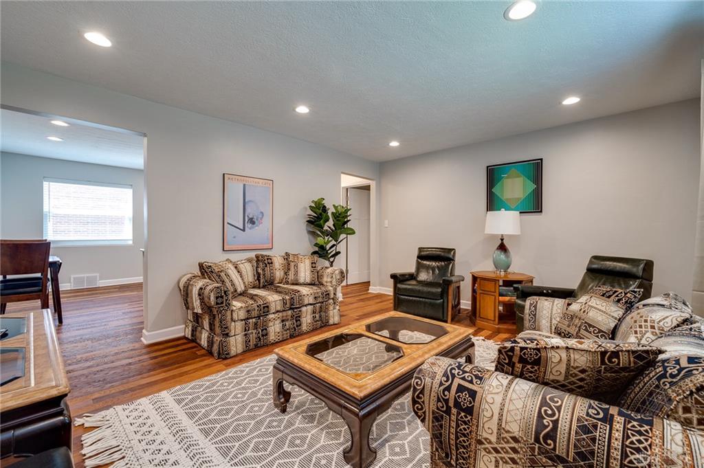 1126 Irving 2 Property Photo 5