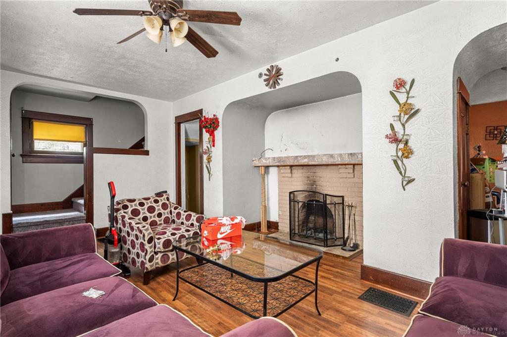 127 E Norman Property Photo 8