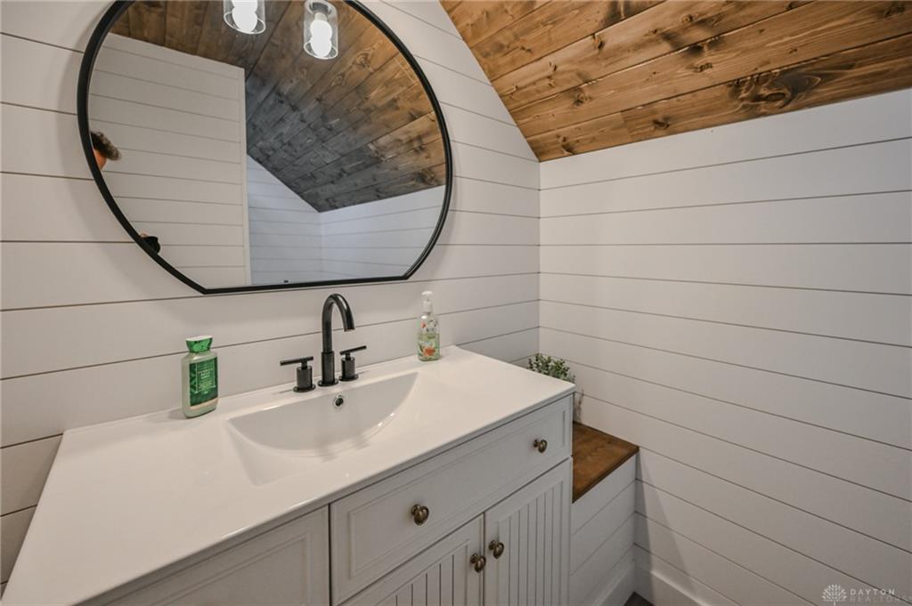 7925 South Property Photo 10