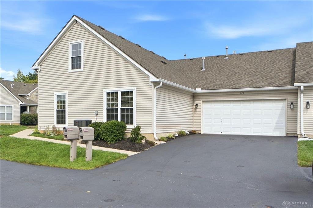 275 Broadleaf Property Photo 32
