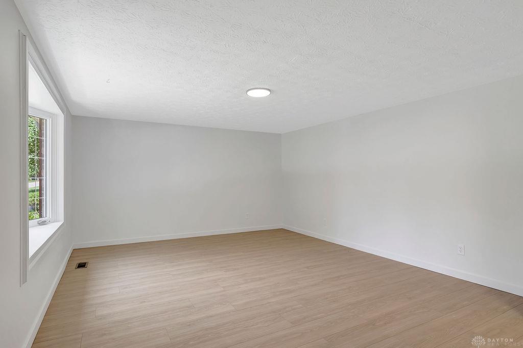8050 Happiness Property Photo 4