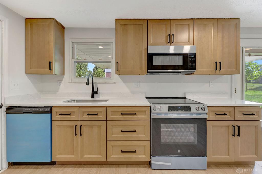 8050 Happiness Property Photo 11