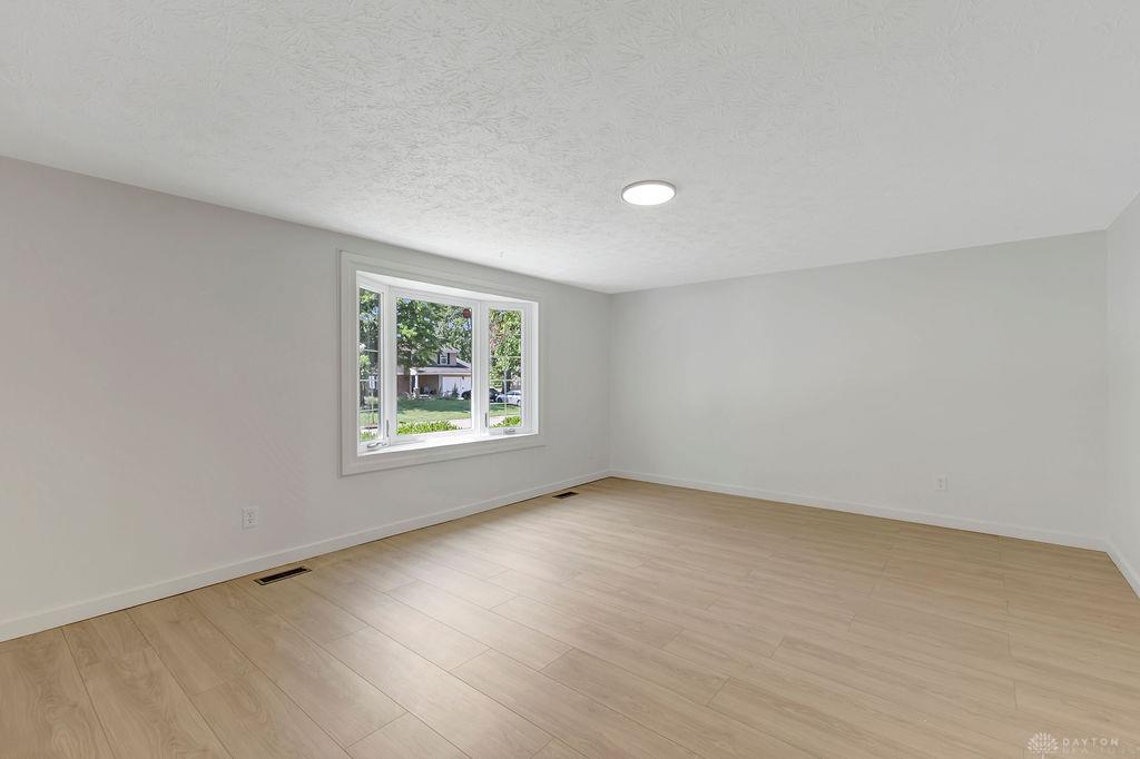 8050 Happiness Property Photo 18
