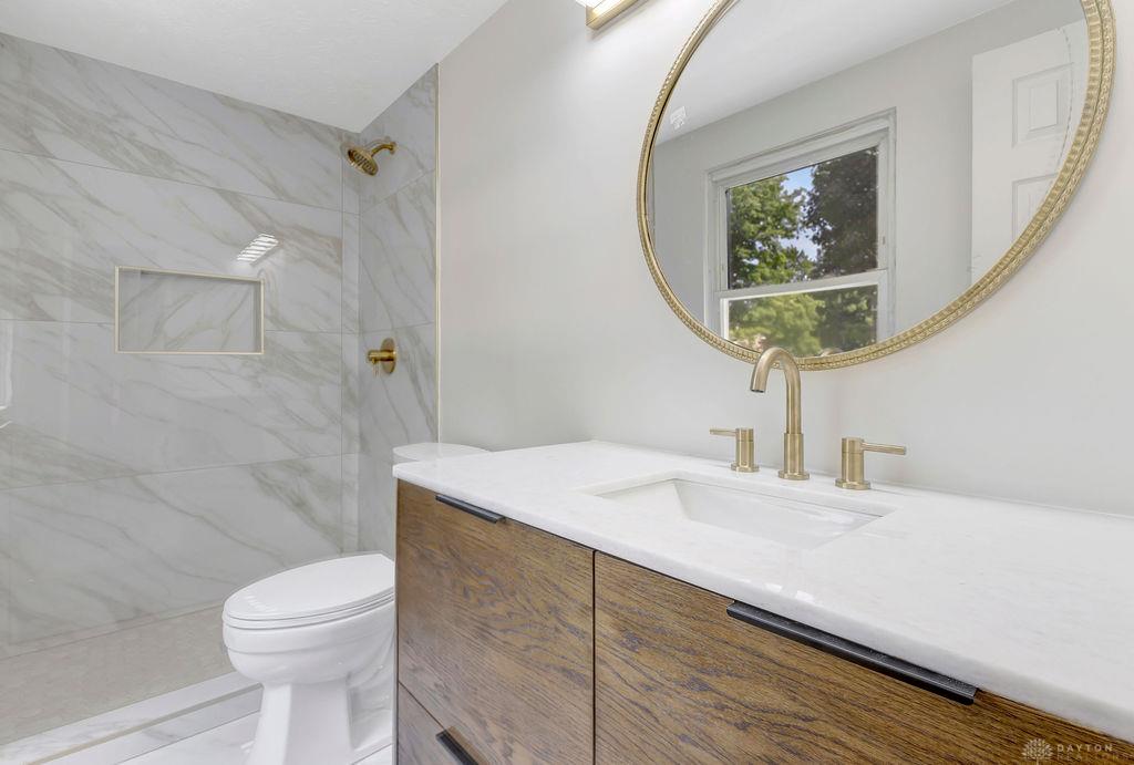 8050 Happiness Property Photo 25