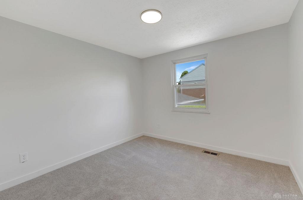 8050 Happiness Property Photo 32