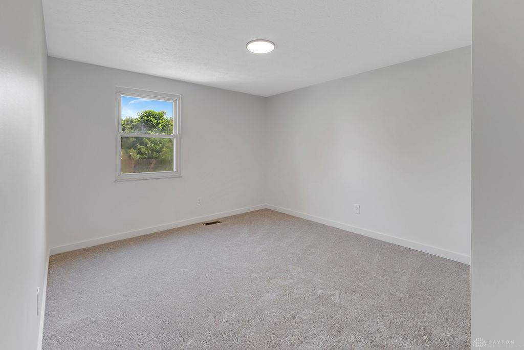 8050 Happiness Property Photo 33