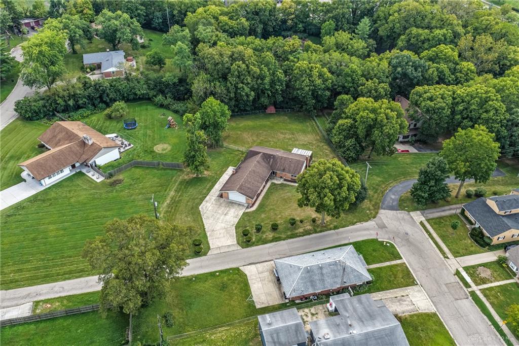 802 Range Property Photo 32