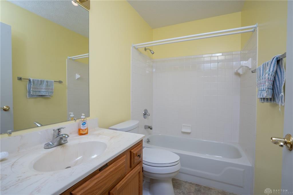 124 Mallard Glen Property Photo 8