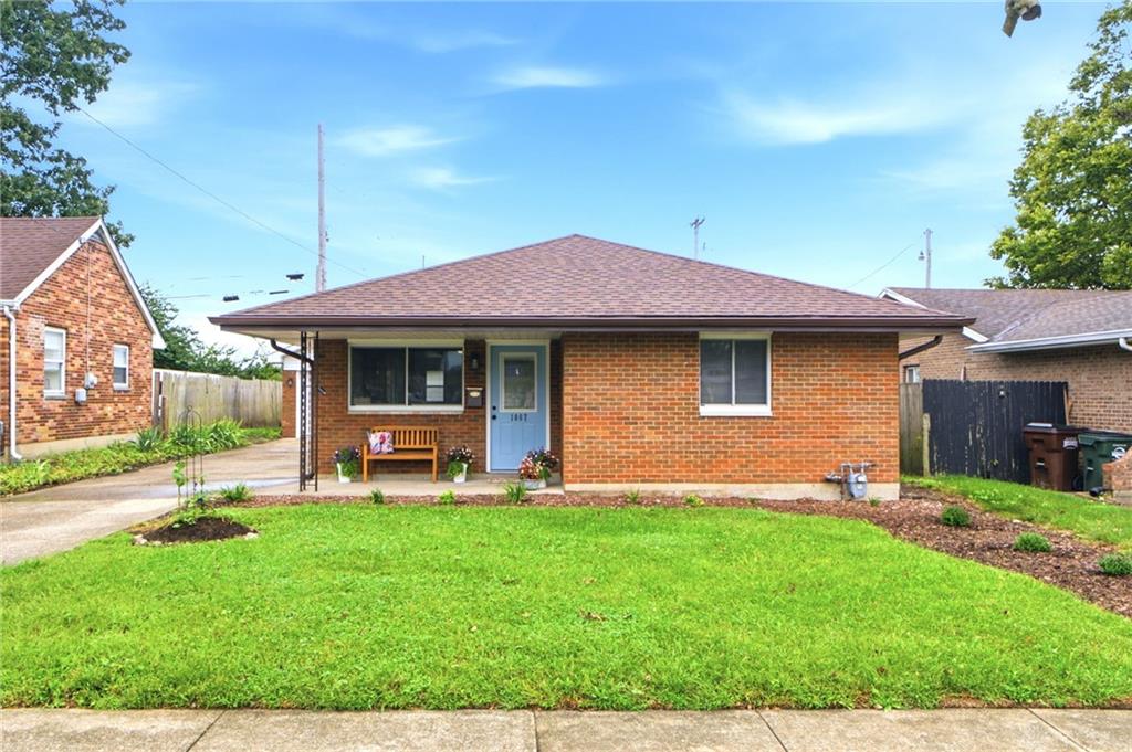 1067 Harvard Property Photo 2