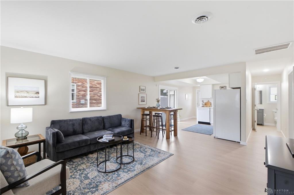 1067 Harvard Property Photo 5