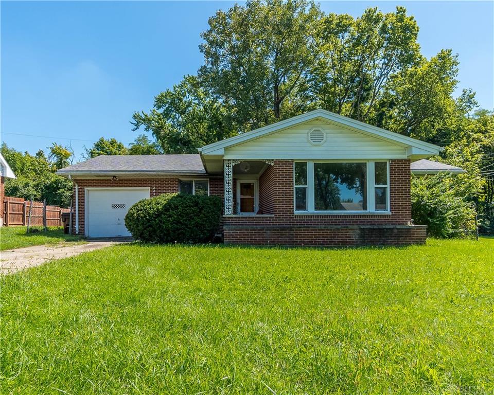 2230 Fairport Property Photo 1