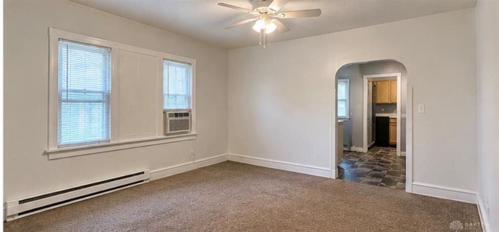 45 E Parkwood Property Photo 4
