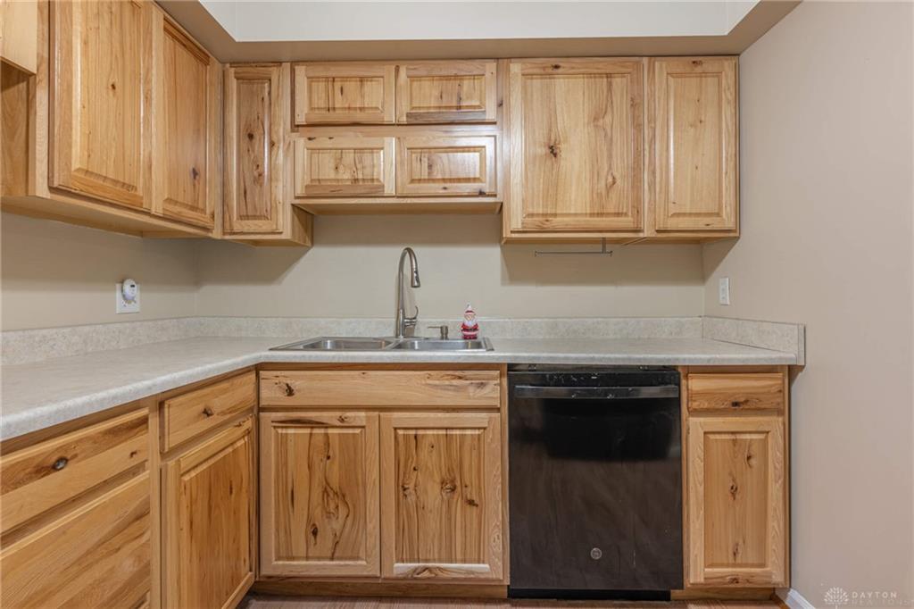 2512 Red Coach Property Photo 12