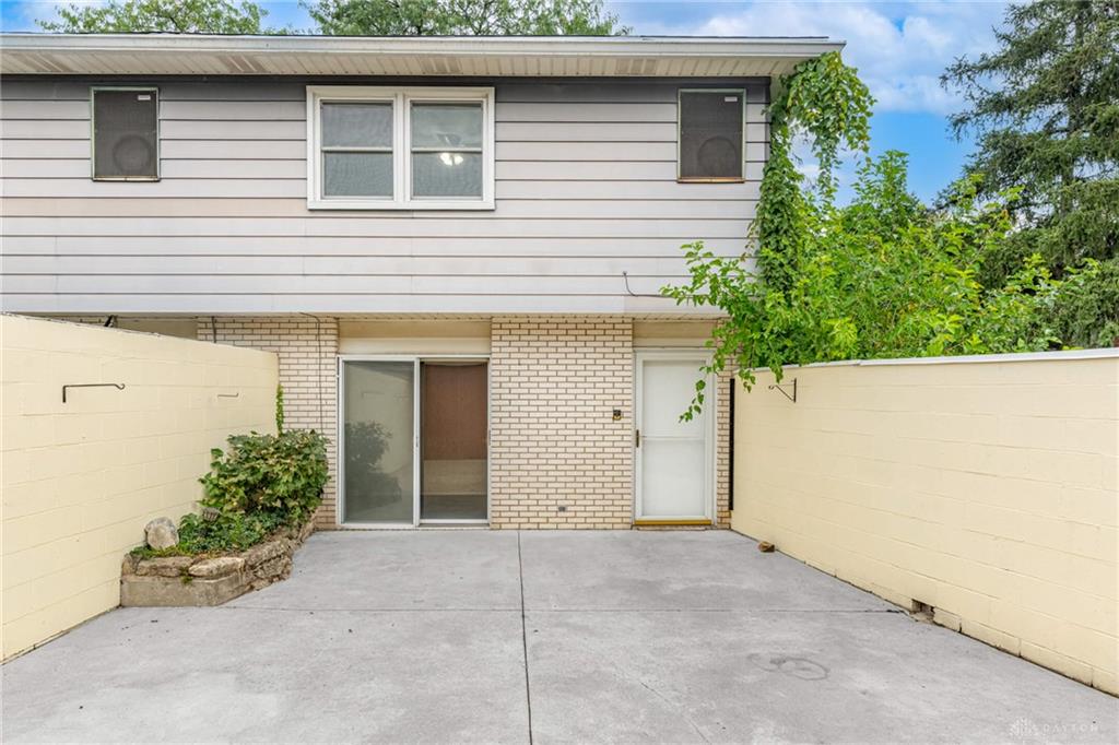 2512 Red Coach Property Photo 23