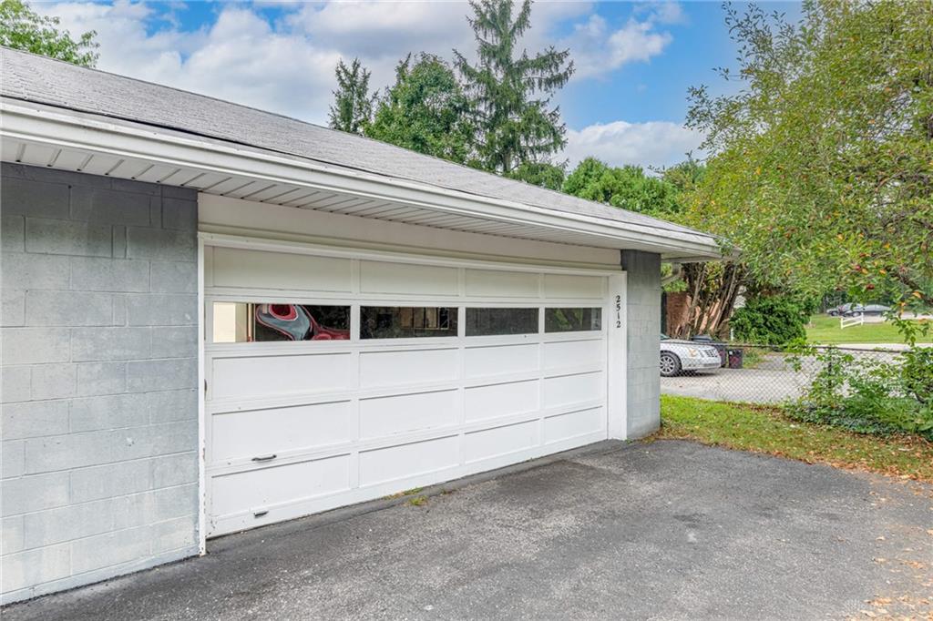 2512 Red Coach Property Photo 24