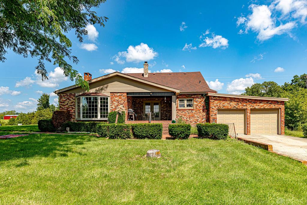 1290 State Route 725 Property Photo 1