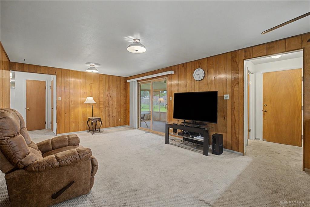 1268 Ponderosa Property Photo 9