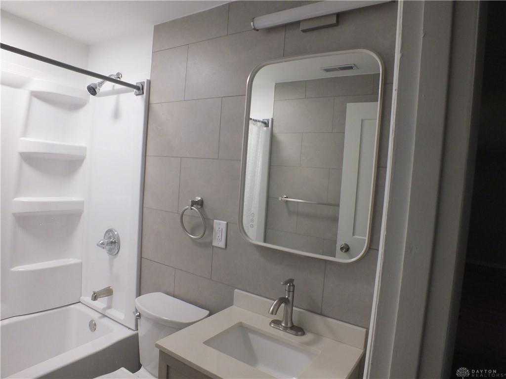 2108 Gipsy Property Photo 37