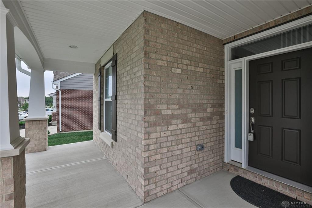 684 Newton Property Photo 4