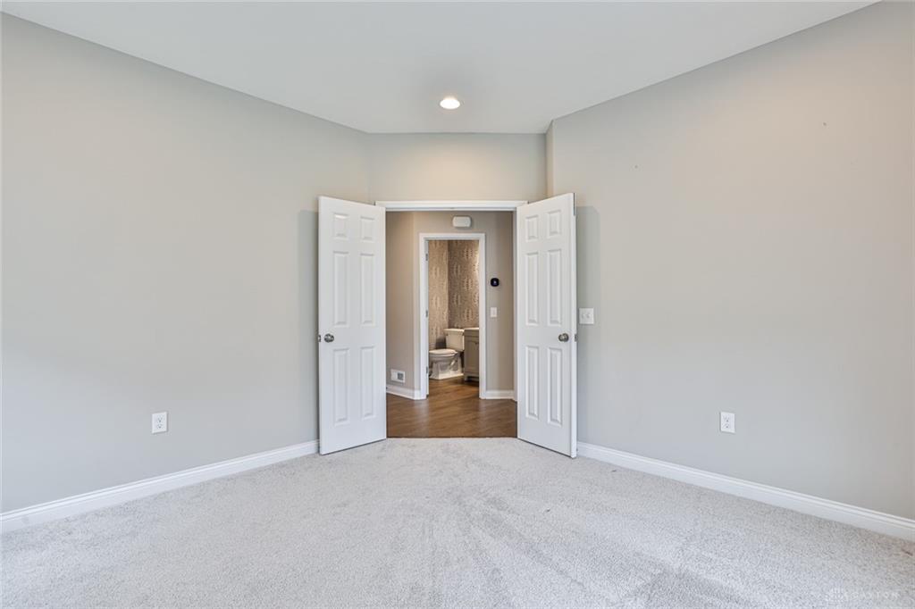 684 Newton Property Photo 23