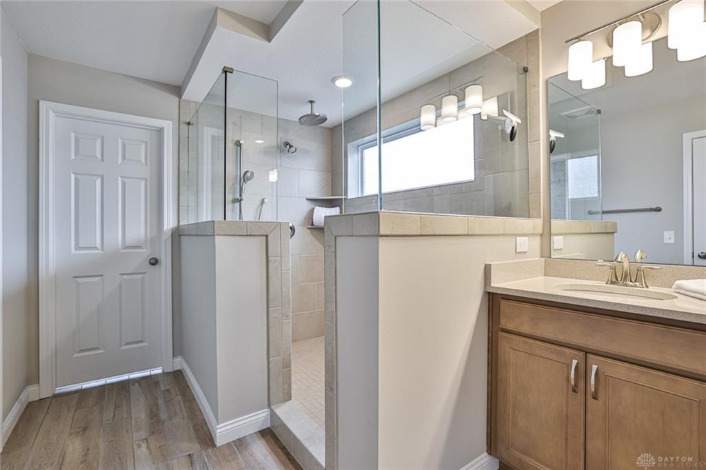 684 Newton Property Photo 35