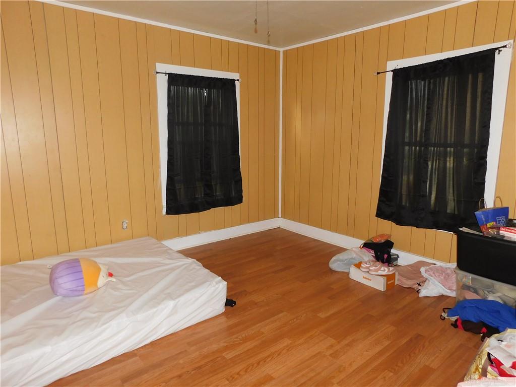 1832 Warder Property Photo 22
