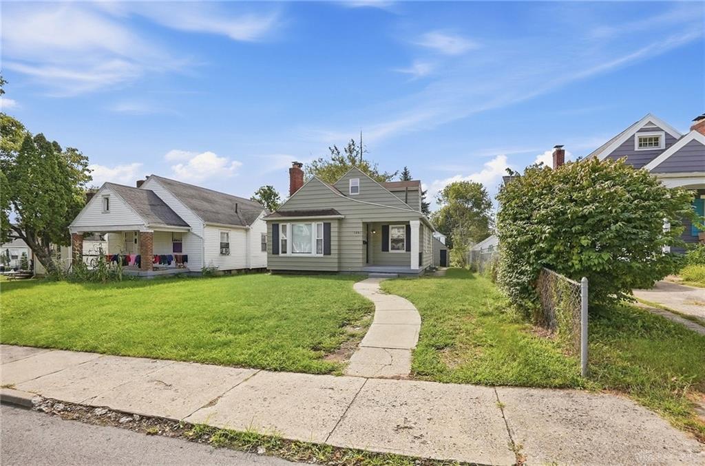 144 Niagara Property Photo 2