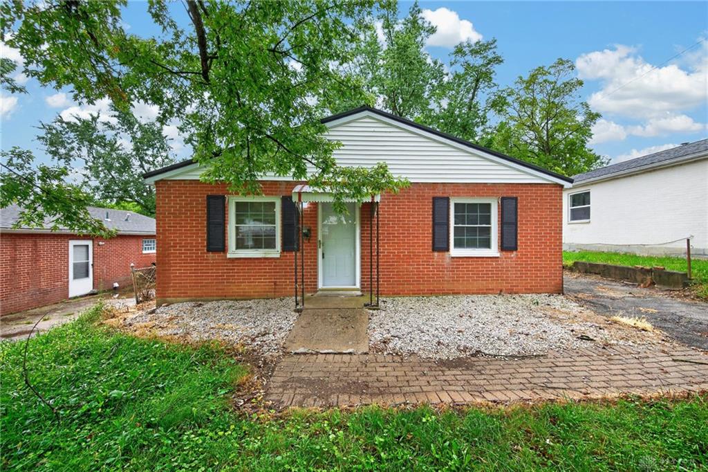 6240 Carmin Property Photo 1