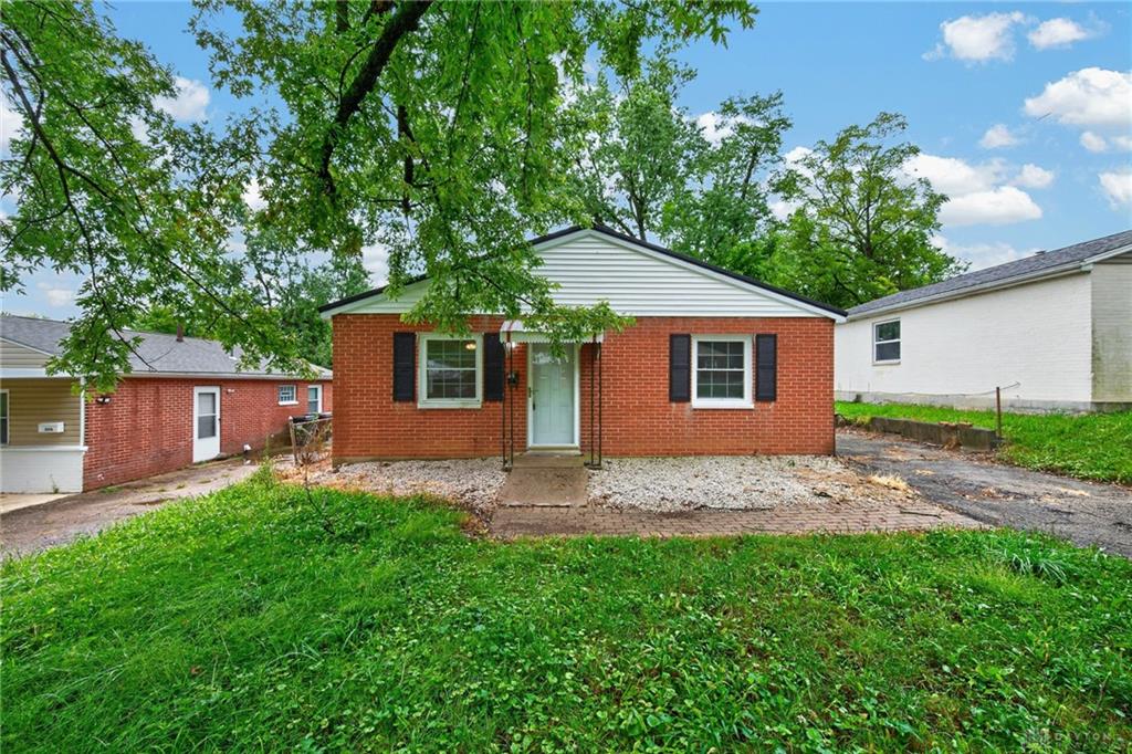 6240 Carmin Property Photo 2