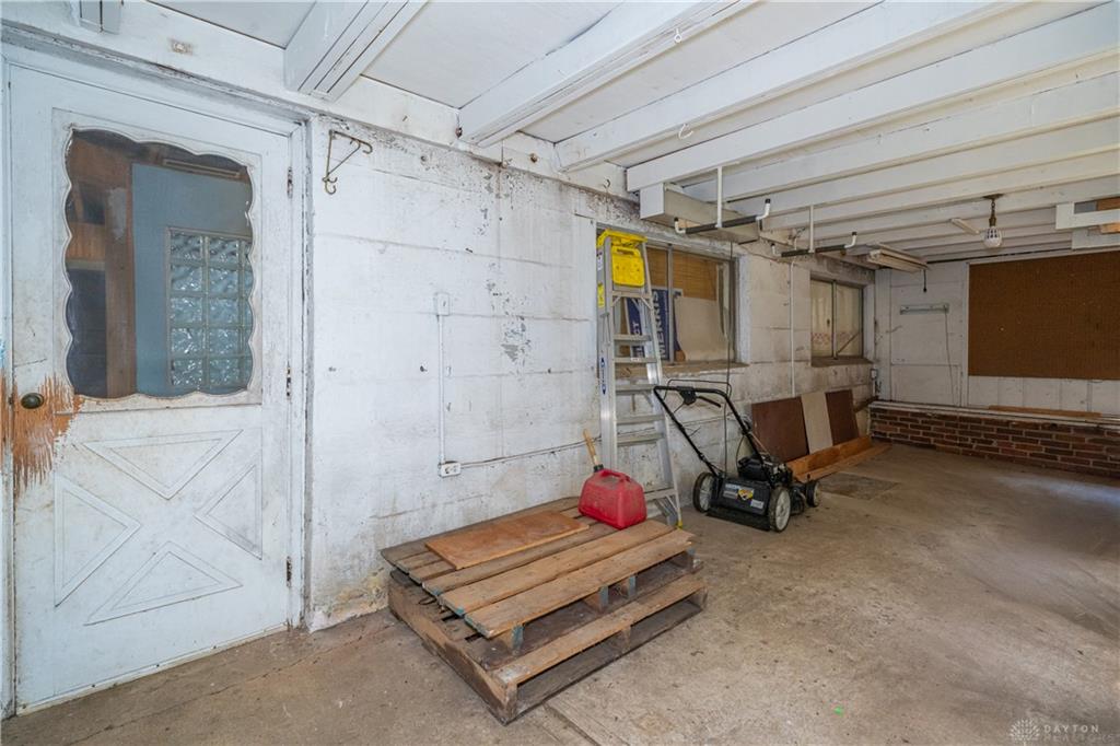 712 Peach Orchard Property Photo 38