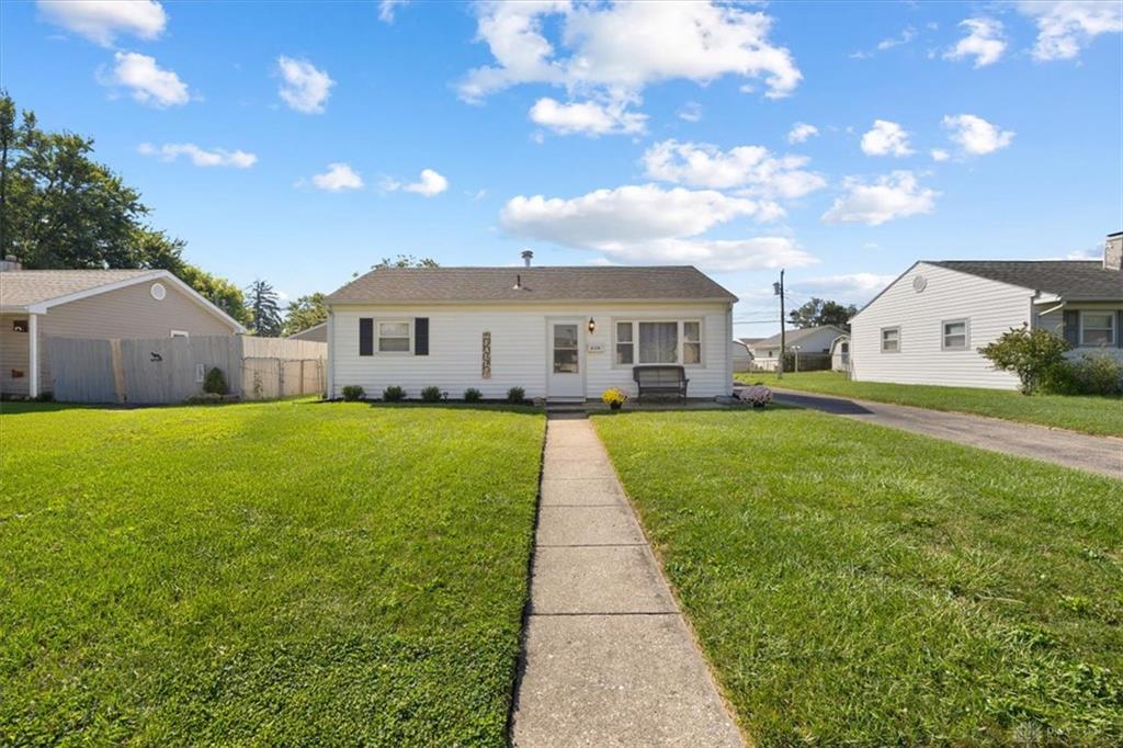 838 Donora Property Photo 3