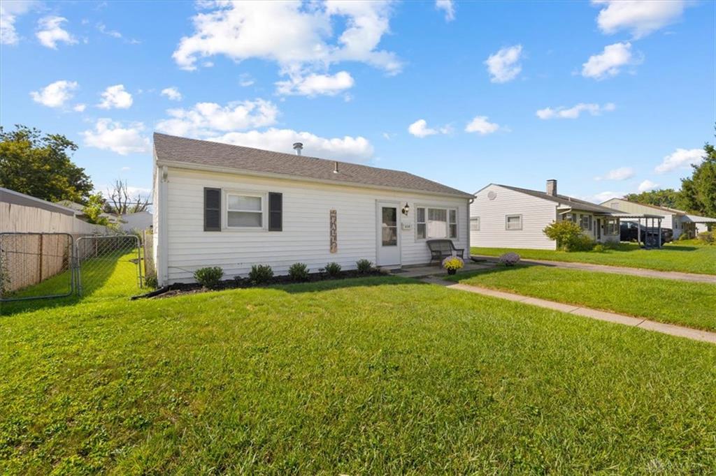 838 Donora Property Photo 4