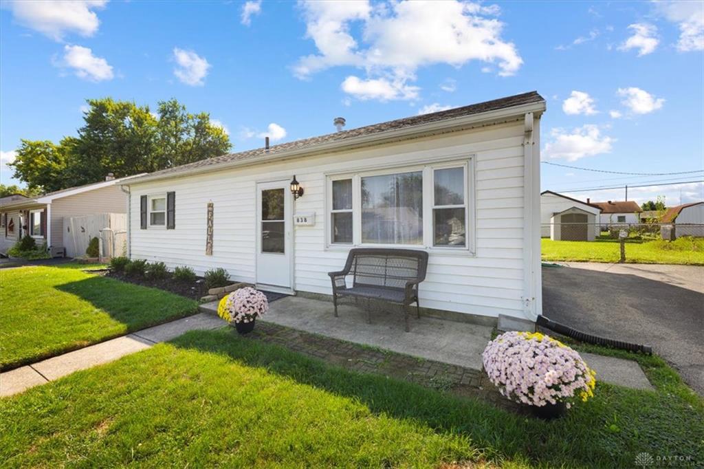 838 Donora Property Photo 6