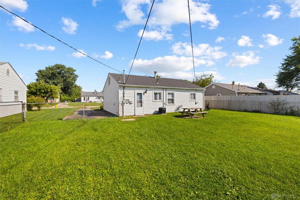 838 Donora Property Photo 29