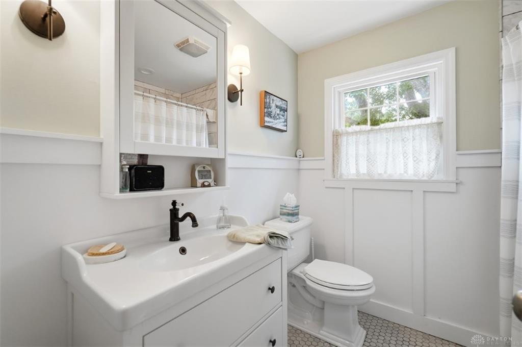 3837 Oak Property Photo 40