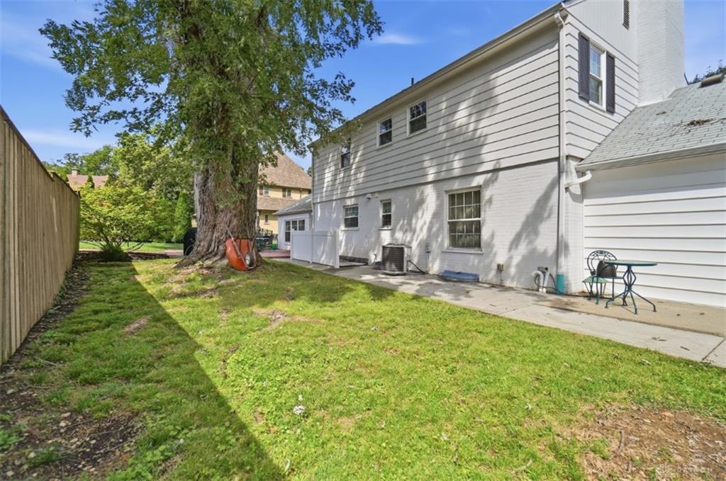 3837 Oak Property Photo 44