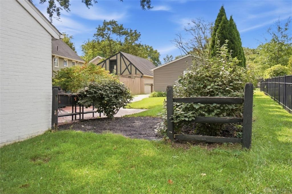 3837 Oak Property Photo 49