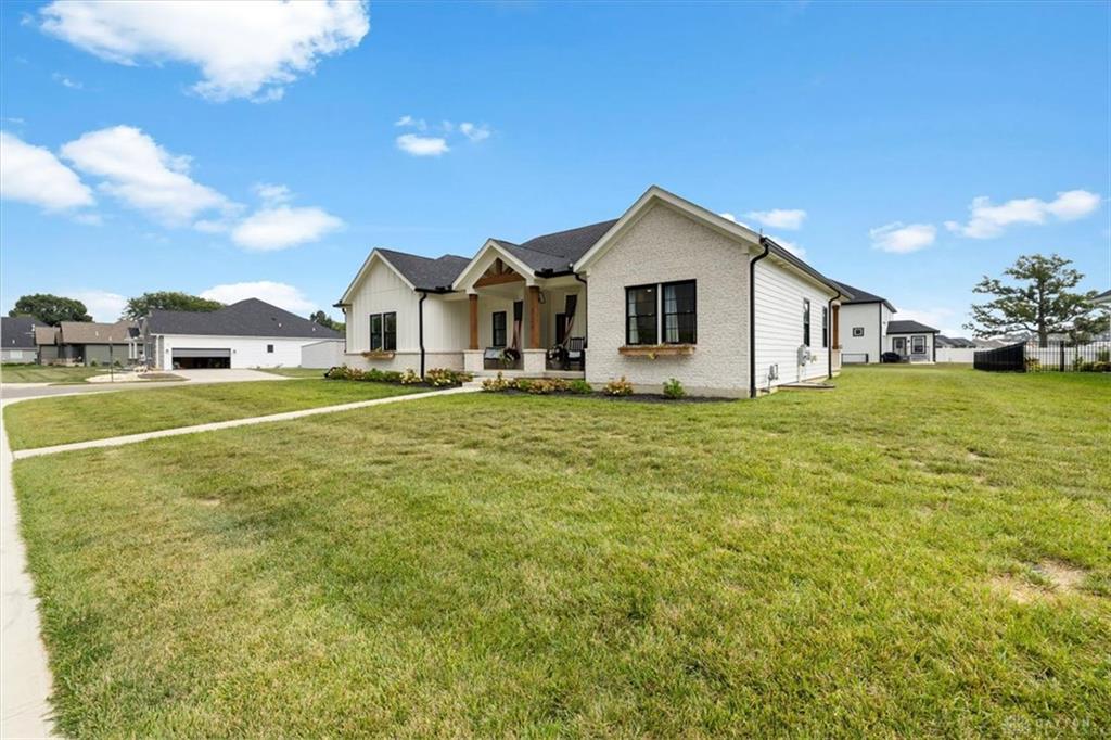 2164 Northbridge Property Photo 3