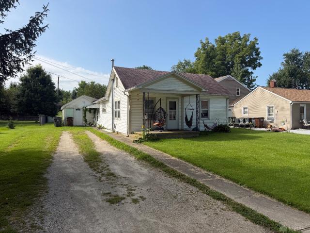 27 E Poplar Property Photo 1