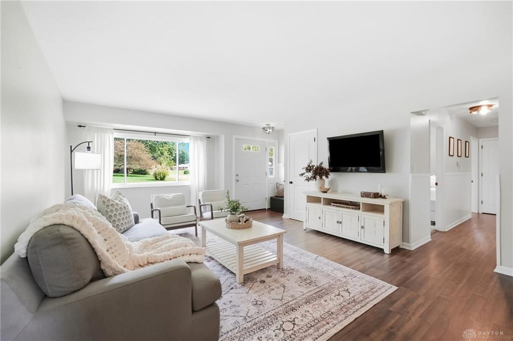 2825 Walford Property Photo 5
